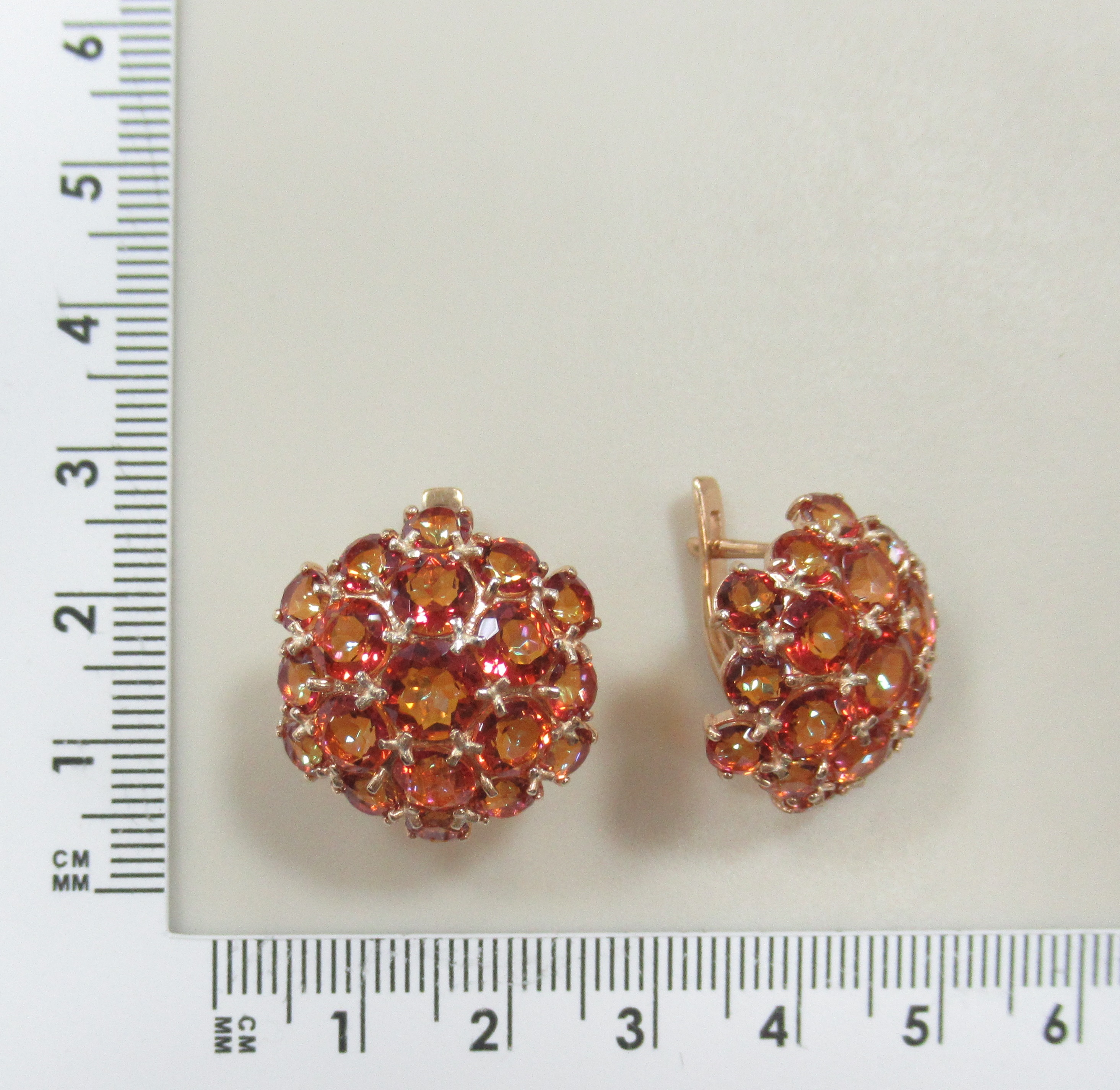 Серебряные серьги с оранжевым горным хрусталем